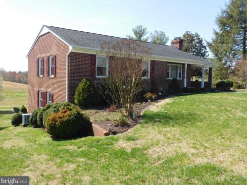 114 Lafayette Ave, Bowling Green, VA 22427-9311