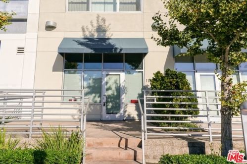 114 Harbor Blvd, Anaheim CA 92801-2421 exterior