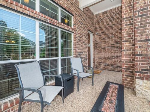 904 Auburn Ct, Aubrey, TX 76227-7915