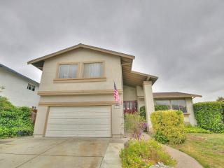 7749 Woodren Ct, Pleasanton, CA 94568-1339