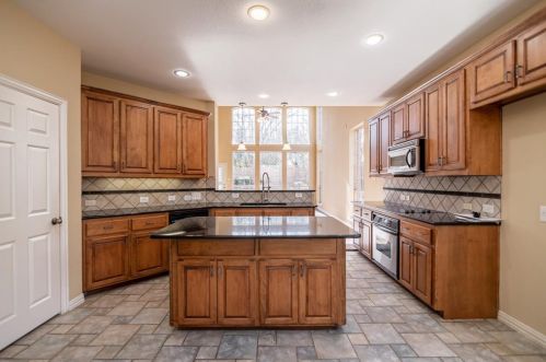 3921 Sharondale Dr, Lewisville, TX 75022-0953