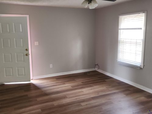 1311 Laura Ave, Warner Robins GA  31088-4514 exterior