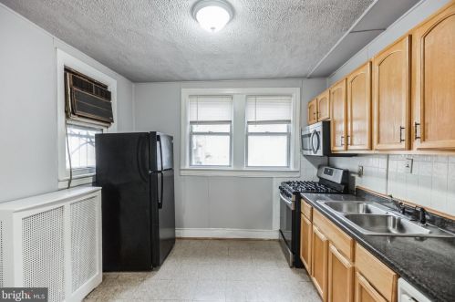 5804 20 St, Philadelphia PA 19138-2902 exterior