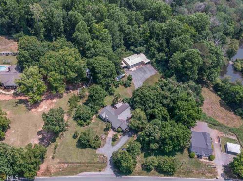 658 Flat Rock Rd, Stockbridge GA  30281-2835 exterior