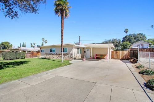 3149 Ronald St, Riverside, CA 92506-4241
