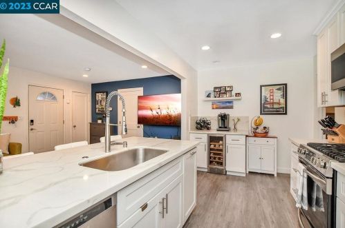 2735 Sinclair Ave, Concord CA  94519-2619 exterior