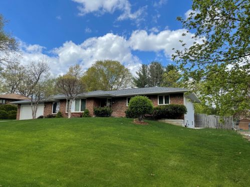 4846 Treeview Ter, Rockford, IL 61109-4136