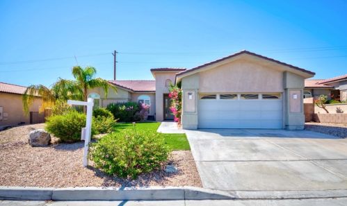8927 Mountain Pass Dr, Desert Hot Springs, CA 92240-1482