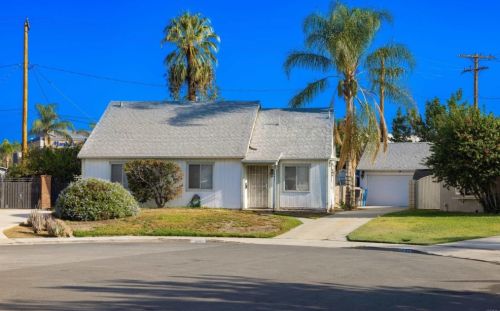 3647 Shasta Way, Riverside, CA 92506-3018