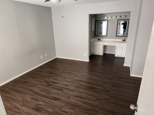 2221 Jackson Cir, Carrollton TX  75006-1635 exterior