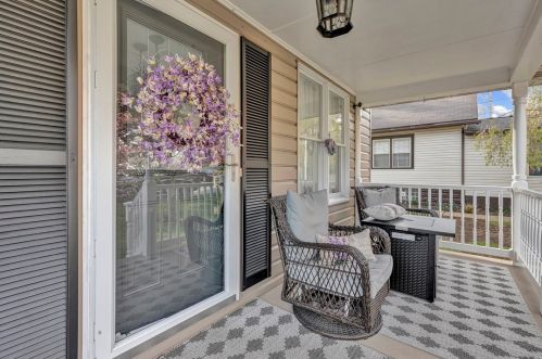 29 Community Springs Ct, Rochester, PA 15074-1221