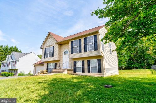 10715 Peach Tree Dr, Fredericksburg, VA 22407-7314
