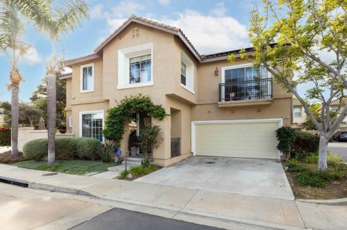 7161 Tanager Dr, Carlsbad, CA 92011-5035