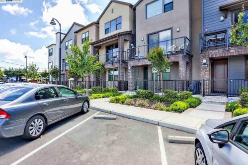219 Burbank St, Hayward, CA 94541
