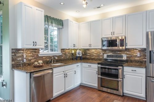 98 Winding Hill Dr, Hackettstown NJ  07840-5671 exterior