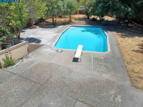 1772 Elmhurst Ln, Concord CA  94521-2017 exterior