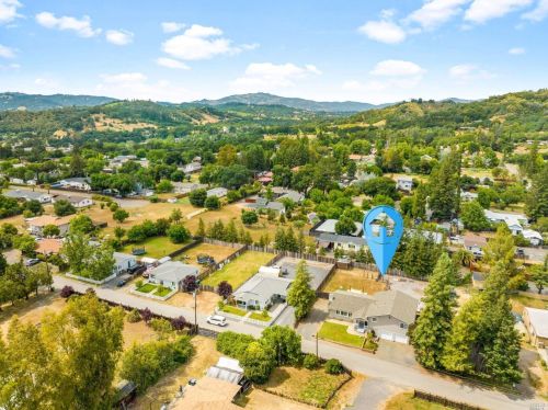 430 Stutsman Rd, Ukiah CA  95482-9553 exterior