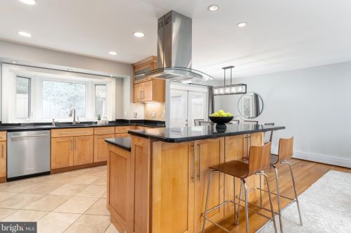 9712 Nassau Ln, Silver Spring MD  20901-2526 exterior