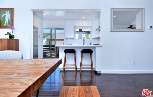 14609 Albers St, Van Nuys CA  91411-3711 exterior