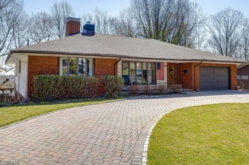1127 Puddingstone Rd, Mountainside, NJ 07092-2009