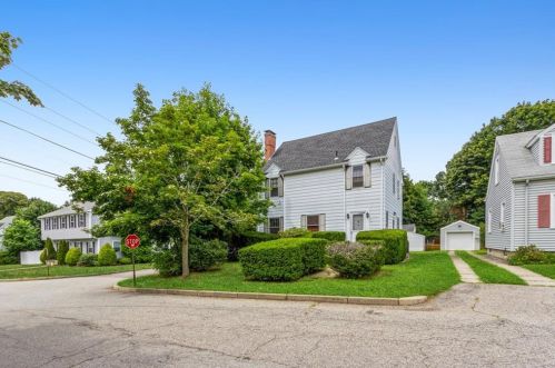 23 Atlantic Blvd, Providence, RI 02911-1904
