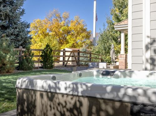 11937 Lake Ct, Englewood CO  80111-5291 exterior