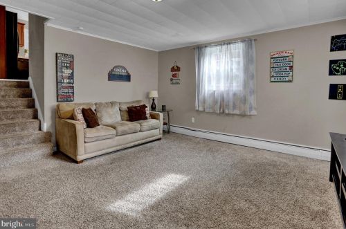 948 Walnut St, Hanover PA 17331-1523 exterior