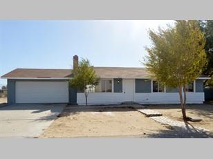 16232 Newmont Ave, Lancaster CA  93535-7321 exterior