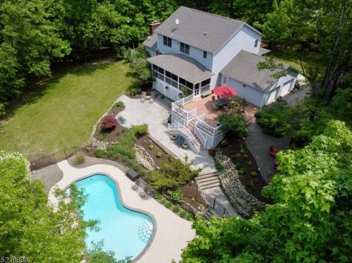 13 Marc Dr, Wantage, NJ 07461-2700