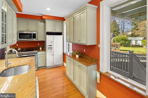 1601 Lawrence Rd, Trenton NJ 08648 exterior