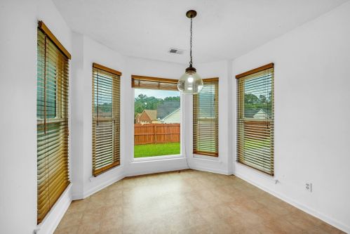 5892 Grn Mdw Way, Rex GA 30273-1163 exterior