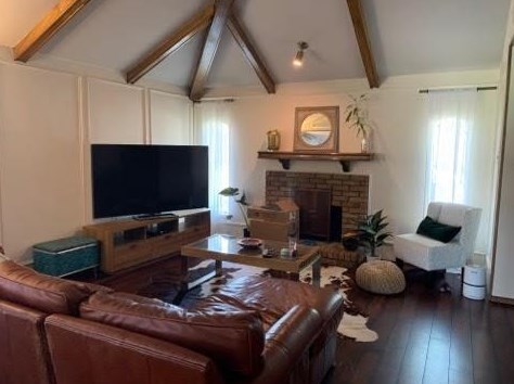 2714 Laurel Oaks Dr, Garland TX  75044-6940 exterior