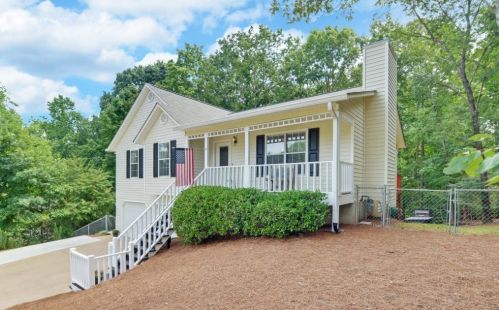 1546 Kimberly Pl, Holly Springs, GA 30114-8779