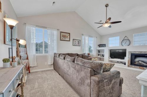 22500 Ontario Dr, Denver, CO 80016-2716