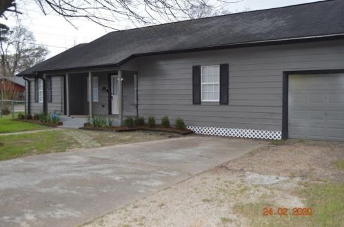 1003 Arcola St, Angleton TX  77515-3202 exterior