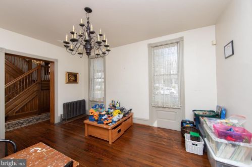 225 Euclid Ave, Haddonfield NJ 08033-2552 exterior