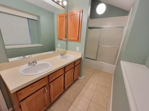 717 Lemons St, Cedar Hill TX 75104-7933 exterior