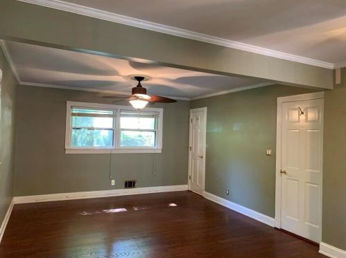 500 Carriage Dr, Atlanta GA  30328-3307 exterior