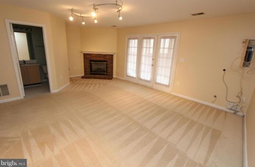 6390 Dakine Cir, Springfield VA  22150-1196 exterior