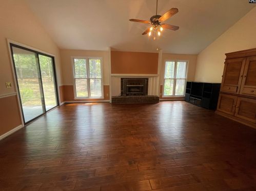 980 Reynolds Dr, Cayce-West Columbia, SC 29172-1834