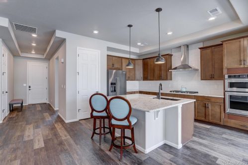 5019 Quatar St, Denver CO  80019-3556 exterior