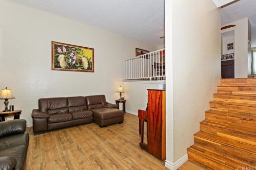93 Tennessee St, Redlands, CA 92373-5435