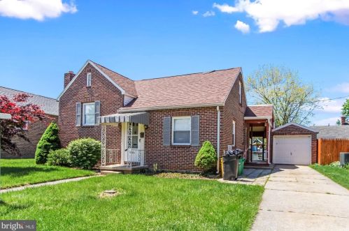 806 Carl St, York, PA 17404-2407