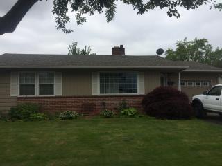 908 5 St, Newberg OR  97132-3502 exterior