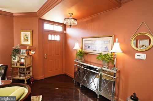 8 Hutchinson Dr, Princeton, NJ 08540-7364