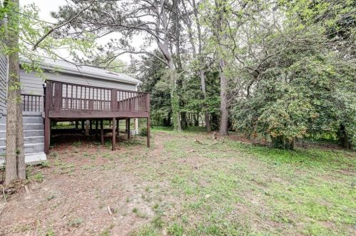 2664 Baker Ridge Dr, Atlanta GA  30318-7223 exterior