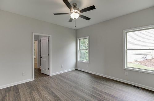 645 Lakeview Bnd Cir, Jefferson GA  30549-7061 exterior