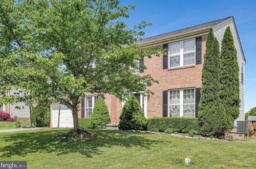 594 Sawgrass Dr, Charles Town, WV 25414-5968
