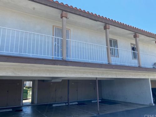 2511 Sunflower Ave, Santa Ana CA 92704-7533 exterior