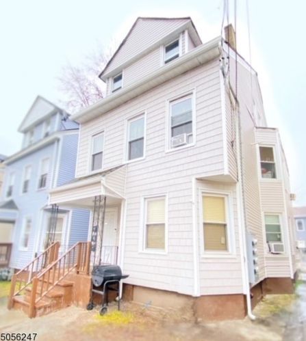 180 Godwin Ave, Paterson NJ  07501-1623 exterior